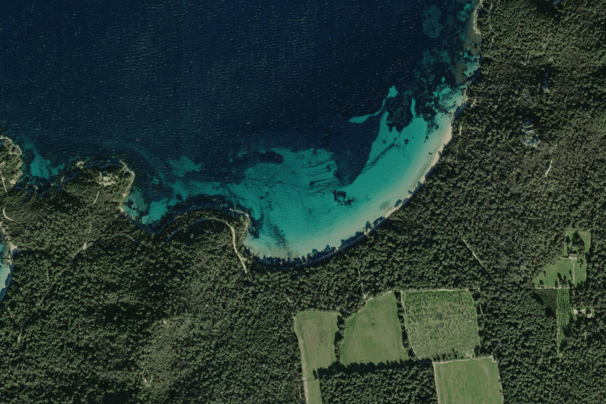Baie d'Alicastre — Notre-Dame - Photo 1